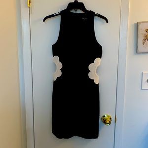 Black dress with daisy flower cutouts 🌸